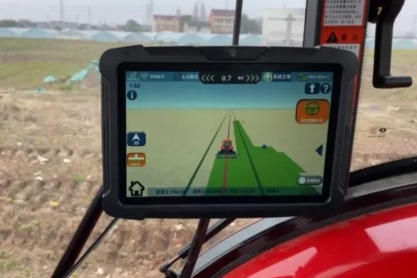 Agricultural machinery automatic driving system display and control terminal three-proof rugged tablet solution